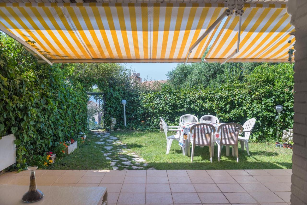 Hauzify I Apartament Orquidies Castell-Castell-Platja d'Aro Buitenkant foto